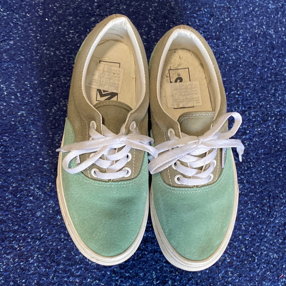 Womens vans size 5.5